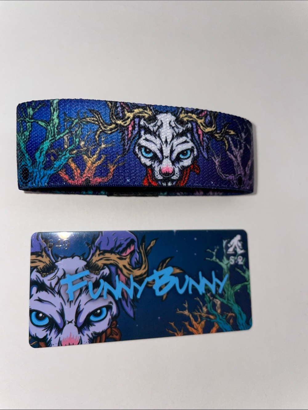 ZOX #1649.  Funny Bunny Graphic Hand band in Blue & Purple